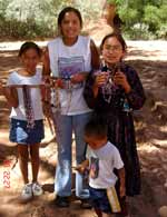 kids in Canyon de chelly